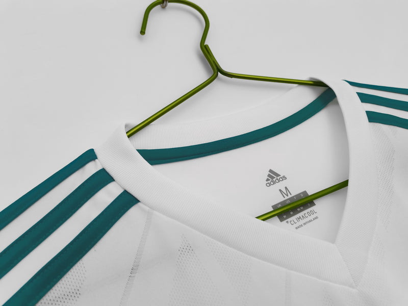 Camisa Real Madrid Home Retro 17/18 Manga Longa - Branca